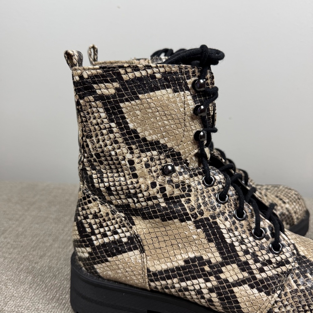 Womens MIA Snake Print Lace Up High Top Lexis-S Platform Combat Boots Size 7.5 - Picture 7 of 12